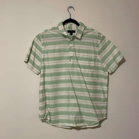 Banana Republic standard fit green strip linen half button up shirt - Picture 1 of 4
